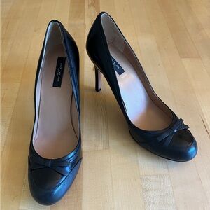 Ann Taylor Black Leather Stiletto Heels Cara Bow Pump Size 9